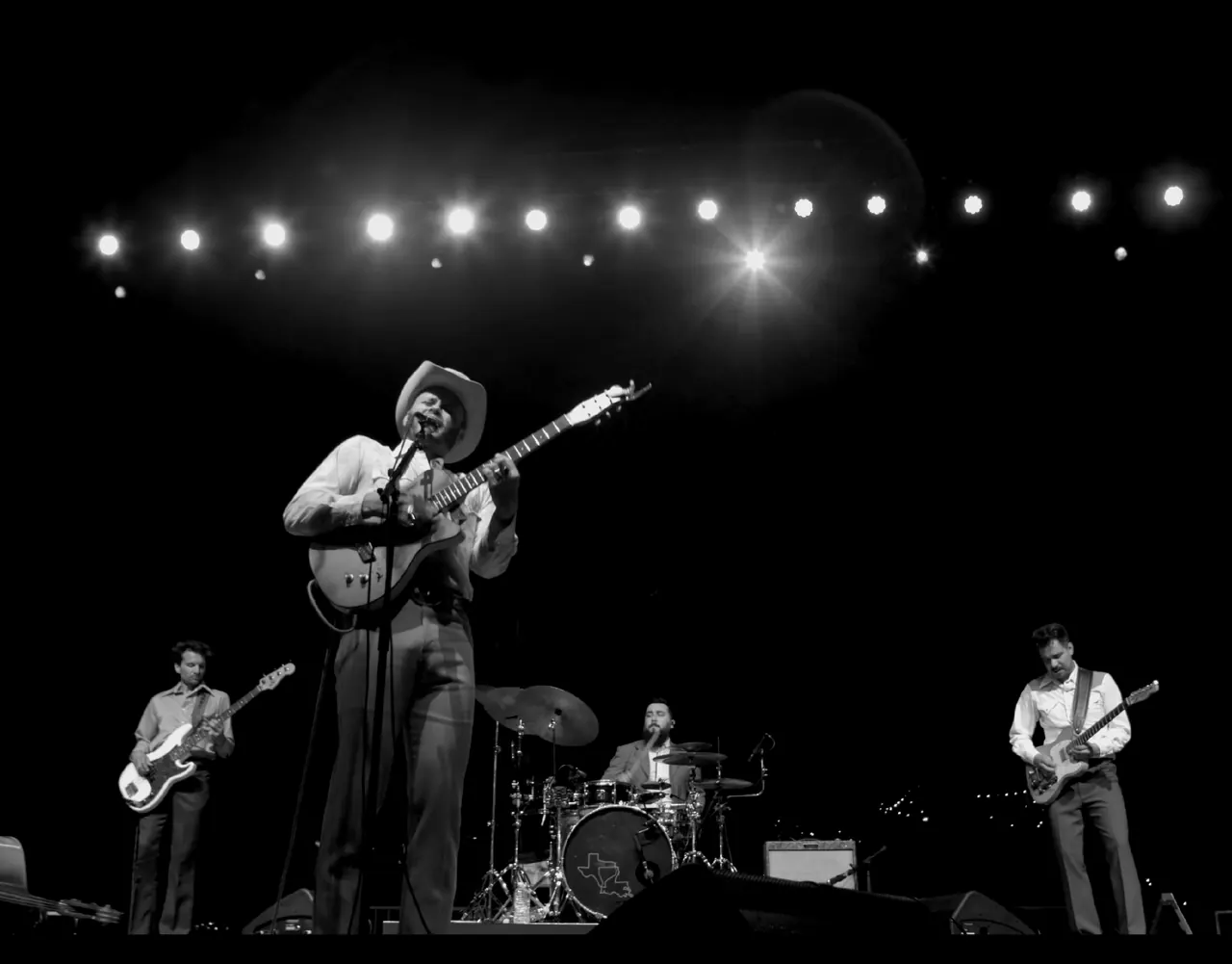 Live Music: Live Music cinematography by Reese Reissig